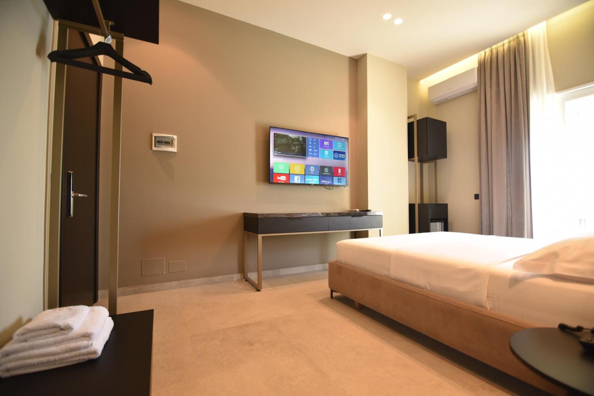 Nuna Hotel Radhimë Zimmer foto